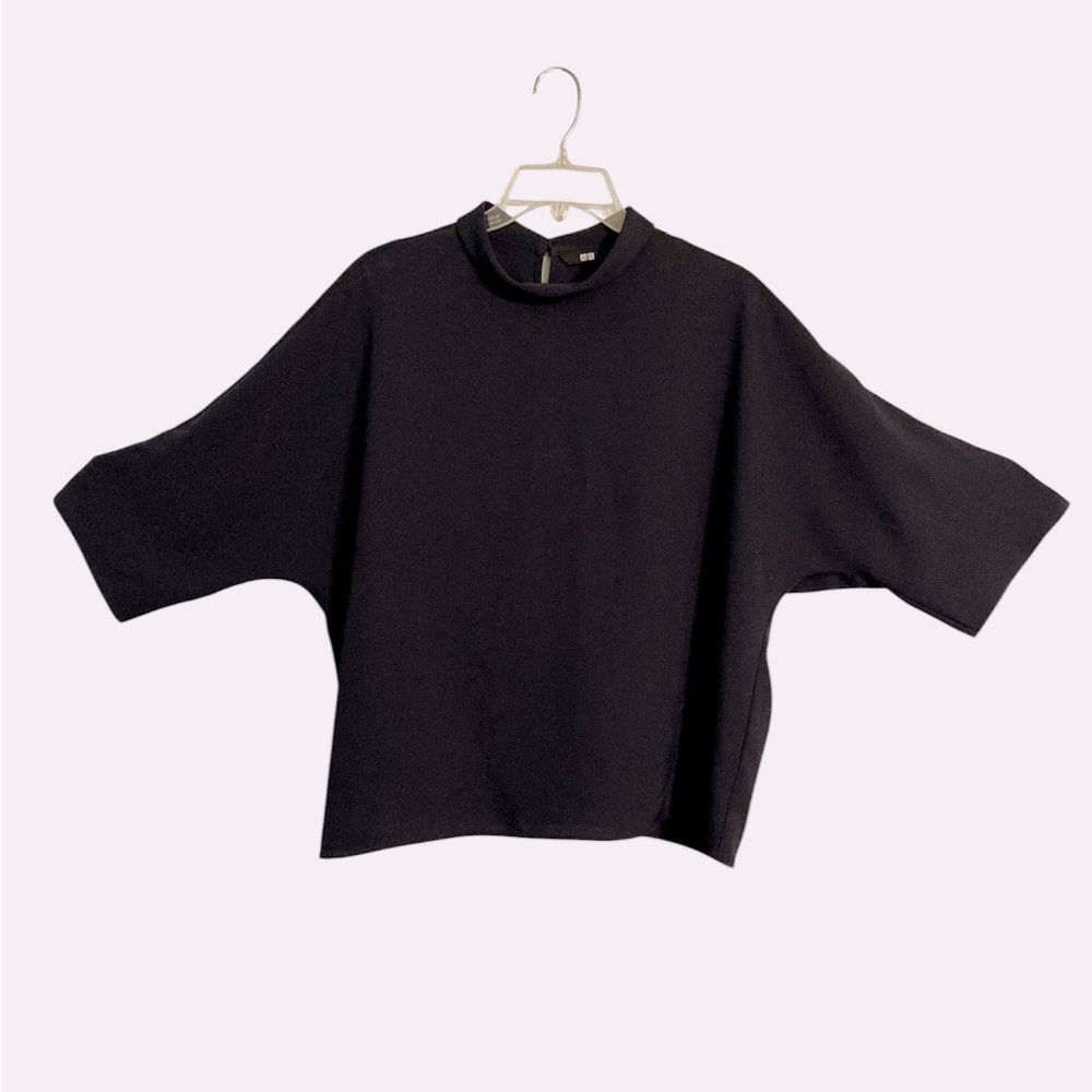 Uniqlo drop sleeve navy blue high neck button closure top size L
